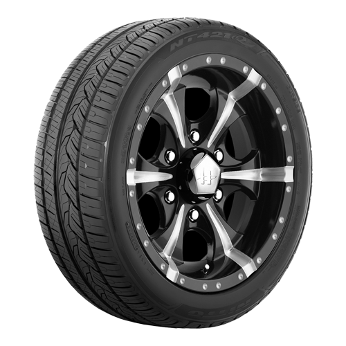 Nitto NT-421Q 265/50R19 110 V 640-A-A - Premium Performance Tires